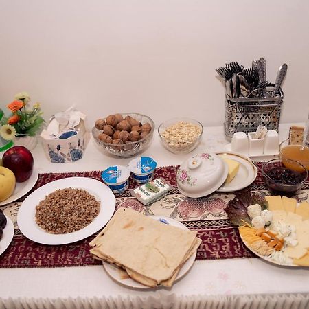 Bjnihouse, Guest House Екстериор снимка