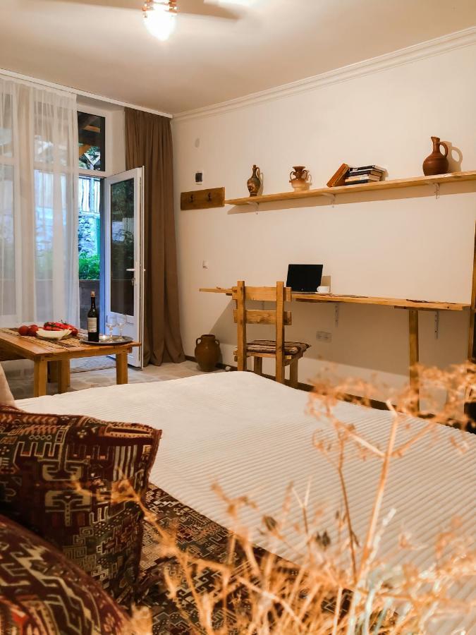 Bjnihouse, Guest House Екстериор снимка