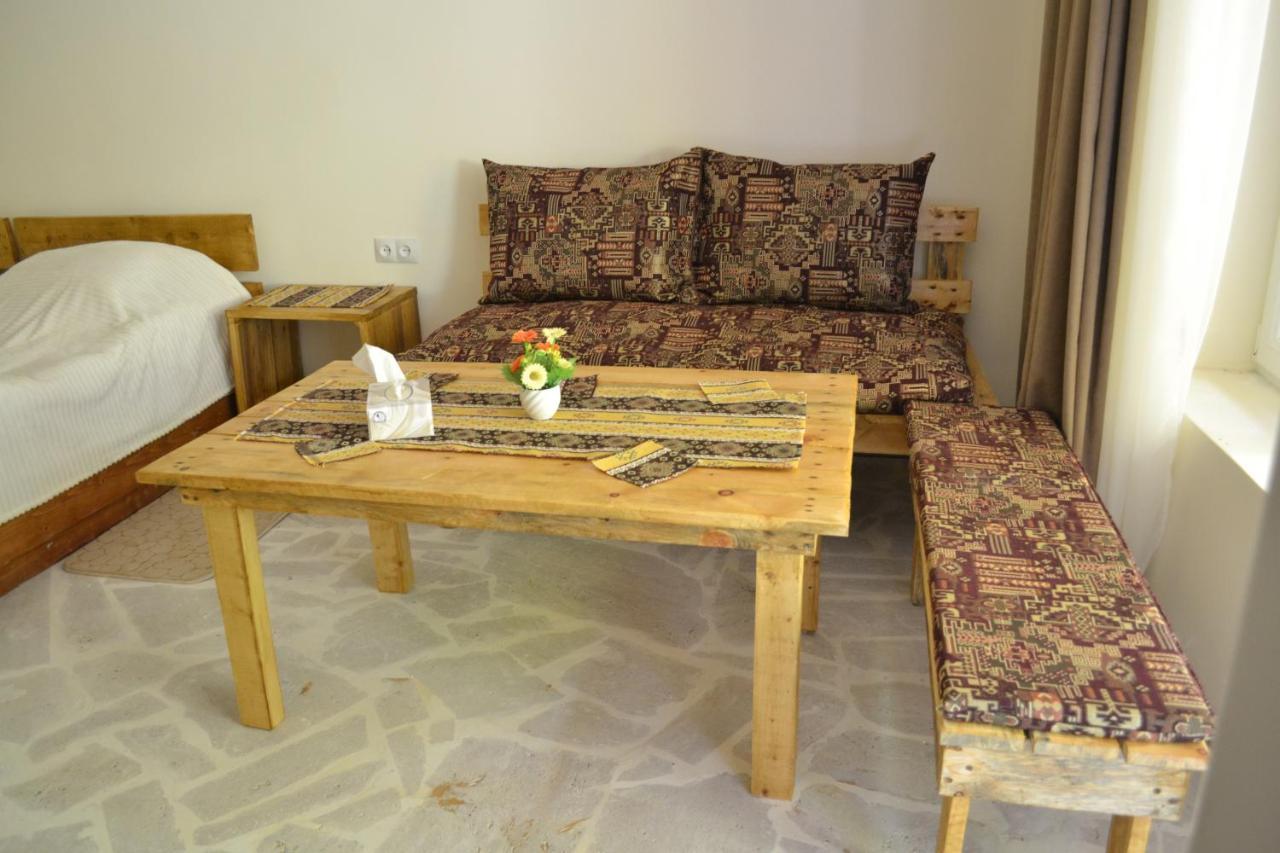 Bjnihouse, Guest House Екстериор снимка
