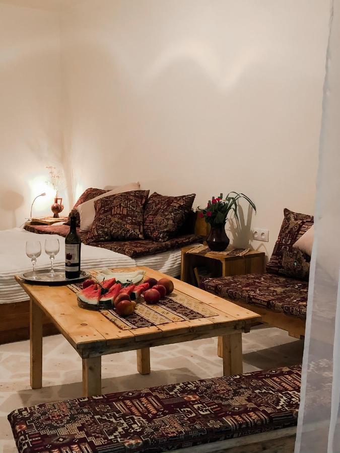 Bjnihouse, Guest House Екстериор снимка