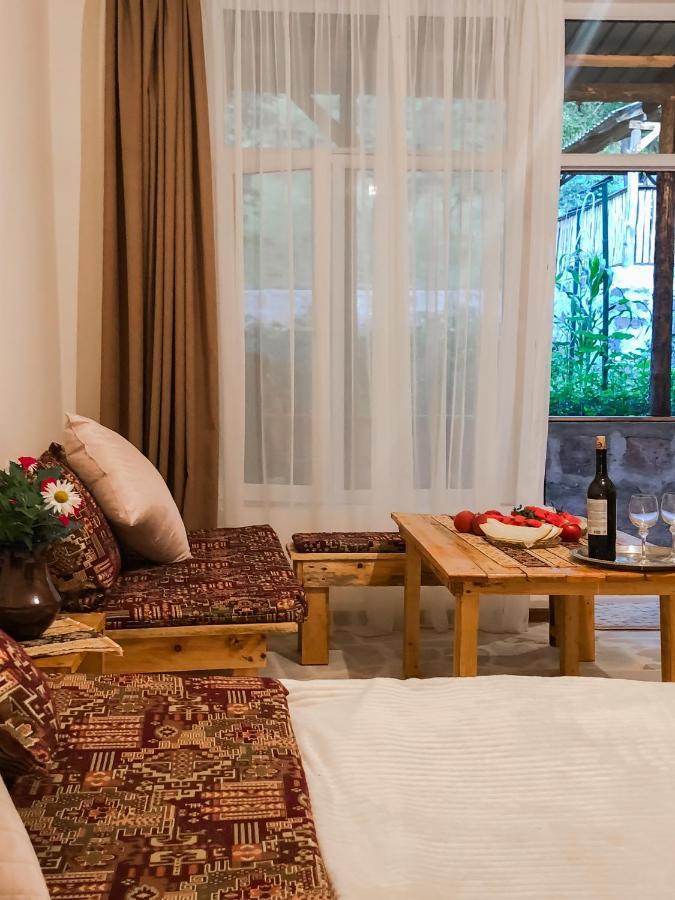 Bjnihouse, Guest House Екстериор снимка