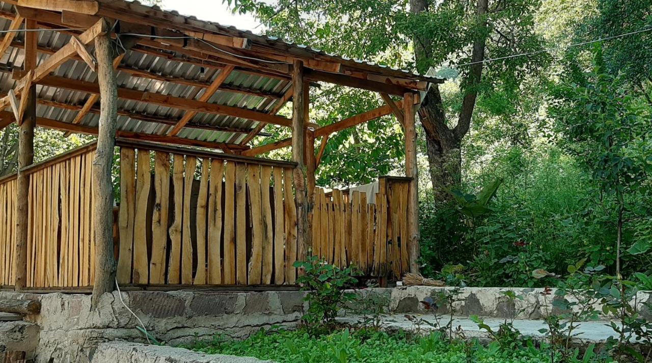Bjnihouse, Guest House Екстериор снимка